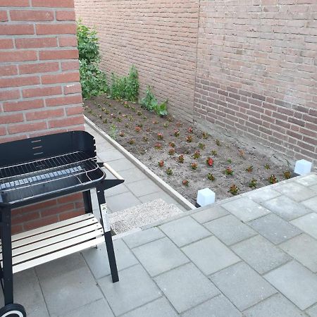 Cosy House In The Heart Of The Center! Oostburg Exterior foto