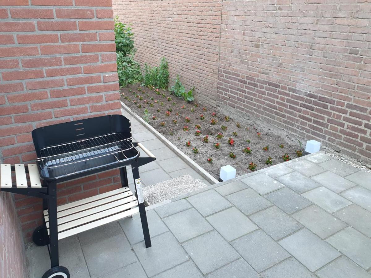 Cosy House In The Heart Of The Center! Oostburg Exterior foto